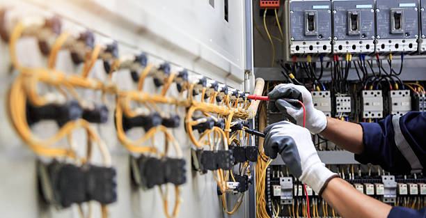 Professional Electrician technician working in Allyn, WA